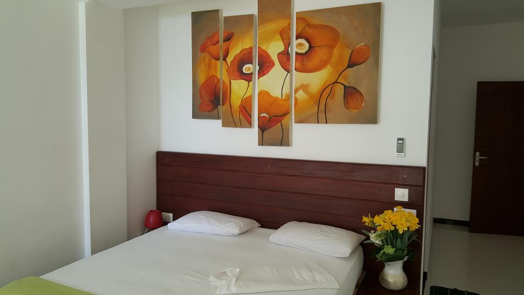 The Den Guest House Hikkaduwa Kültér fotó